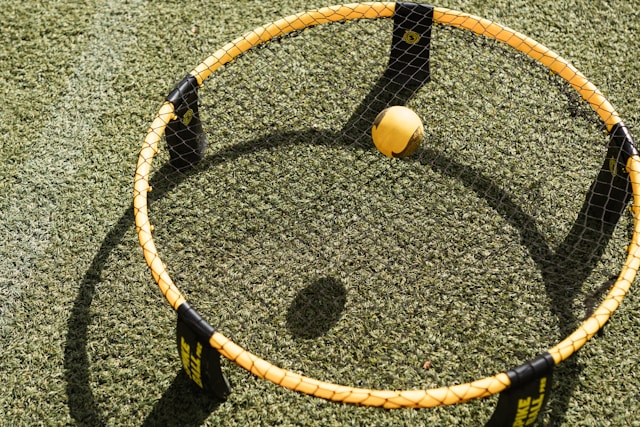 close-up of roundnet with ball